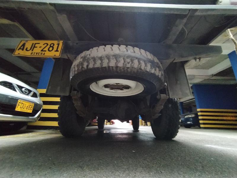 Land Rover 109 • 1964 • 140,000 km 5