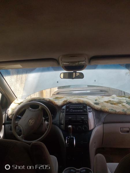 Toyota Sienna • 2006 • 178,797 km 5