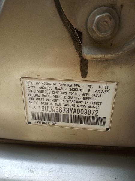 Acura TL • 2000 • 210,036 km 3