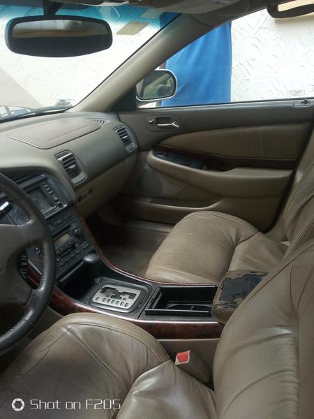 Acura TL • 2000 • 210,036 km 2