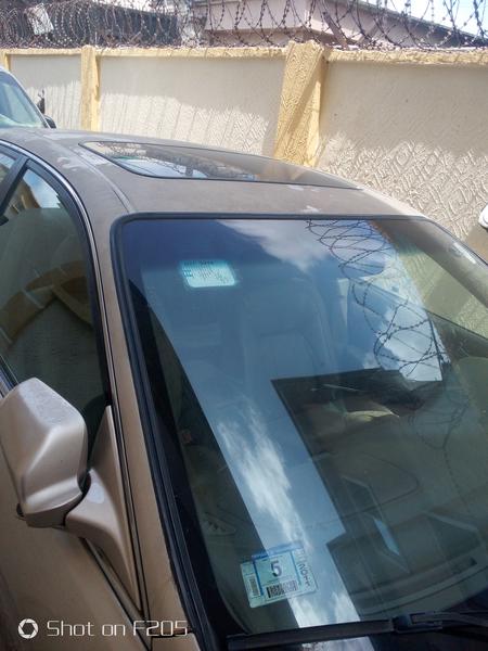 Acura TL • 2000 • 210,036 km 5