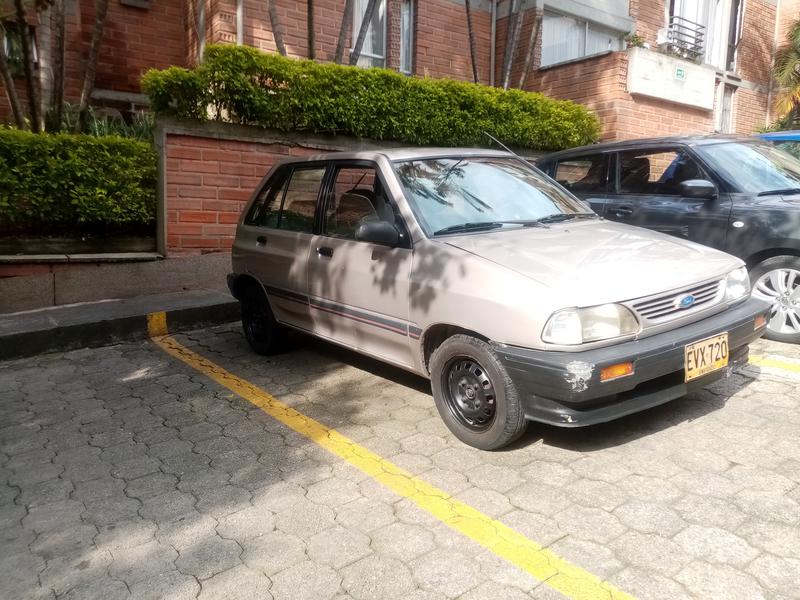 Ford Fiesta • 1997 • 180,000 km 5