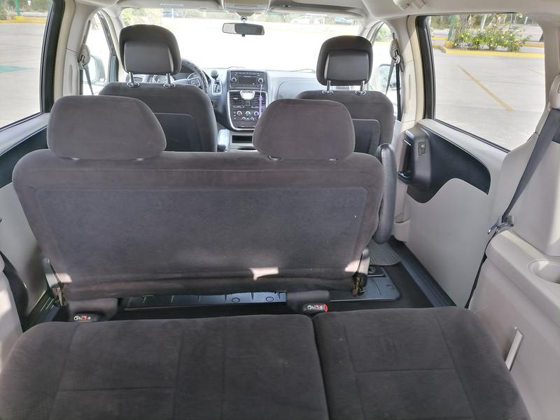 Chrysler  • 2012 • 115,400 km 3