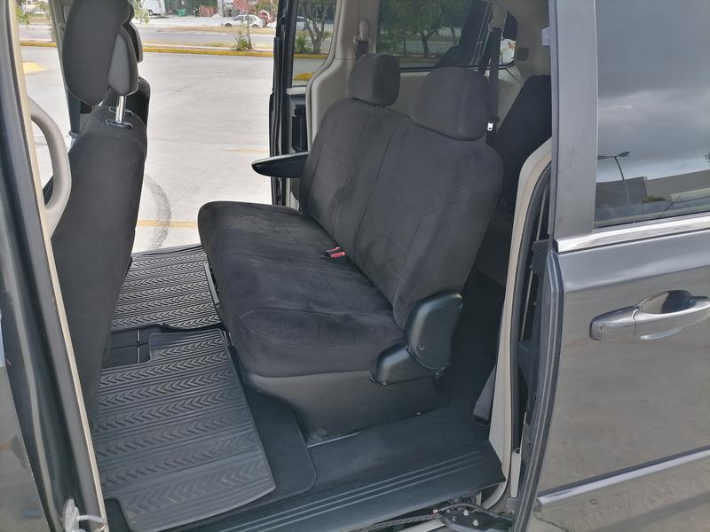 Chrysler  • 2012 • 115,400 km 2