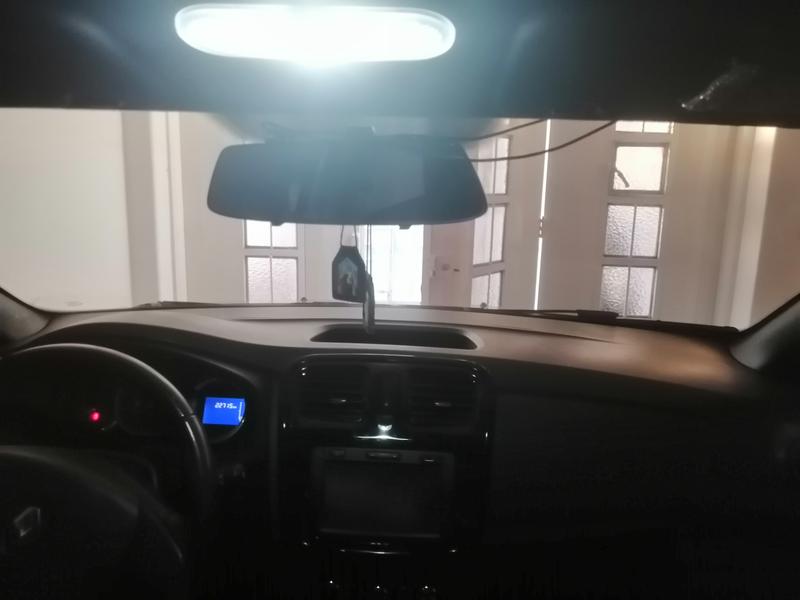 Renault  • 2020 • 20,000 km 8