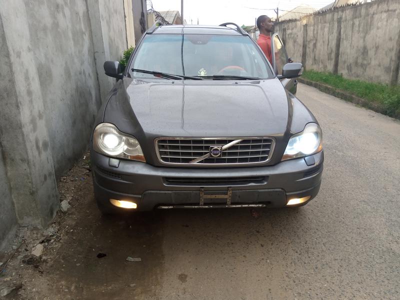 Volvo XC90 • 2007 • 122,374 km 5