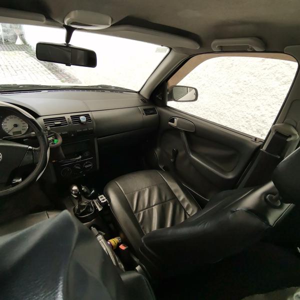 Volkswagen Gol • 2005 • 175,000 km 2