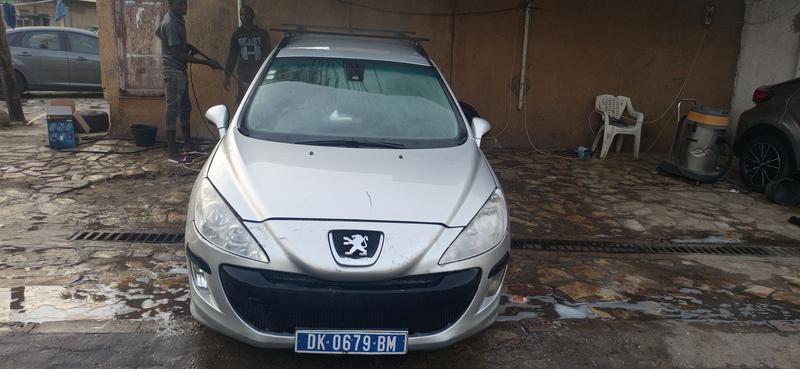 Peugeot 308 SW • 2010 • 100,000 km 1