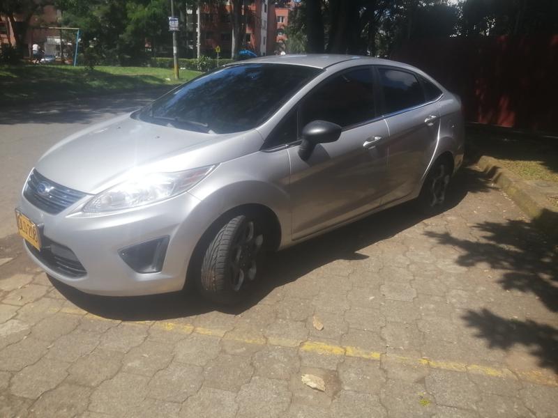 Ford Fiesta • 2012 • 106,000 km 8