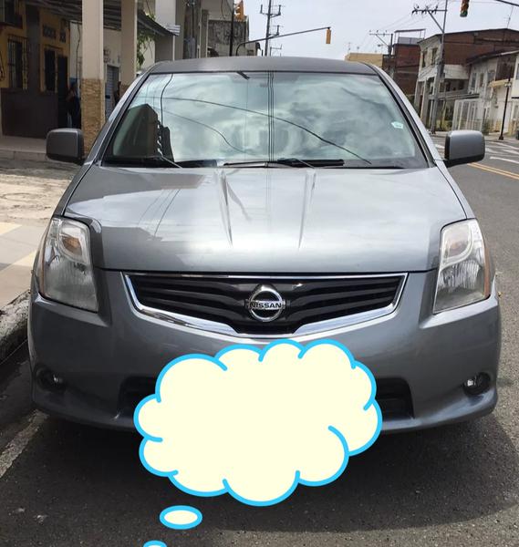 Nissan Sentra • 2013 • 175,000 km 1