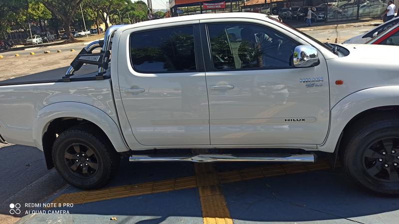 Toyota Hilux • 2015 • 90,000 km 15