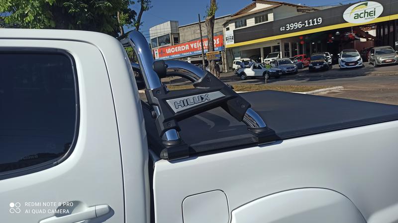 Toyota Hilux • 2015 • 90,000 km 2
