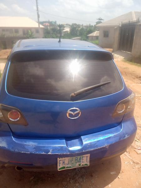 Mazda 3 • 2006 • 1,000 km 7