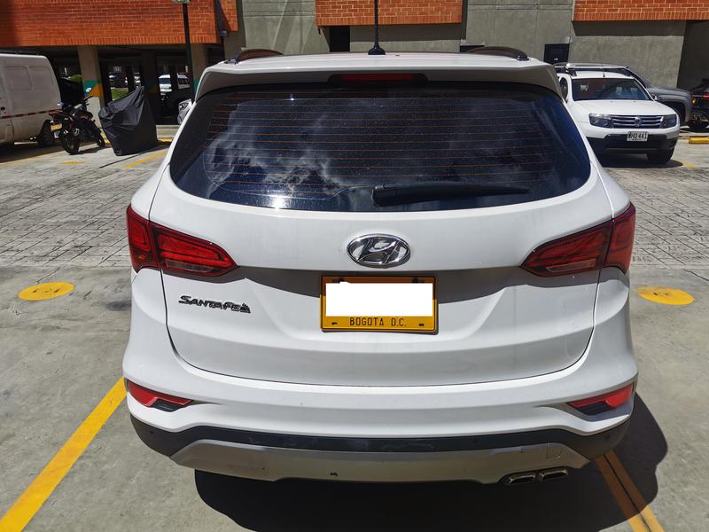 Hyundai Santa Fe • 2016 • 25,000 km 15