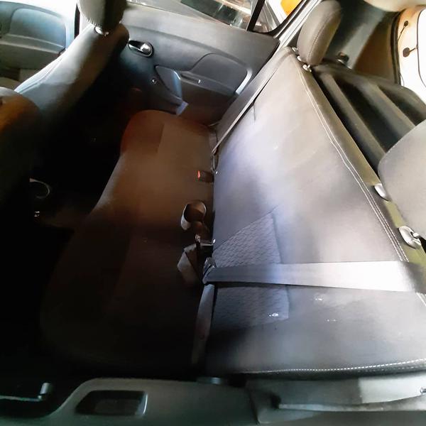 Renault Sandero • 2018 • 64,039 km 6