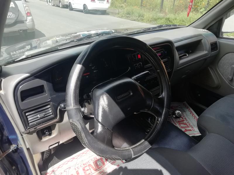 Chevrolet Luv • 2002 • 398,000 km 3