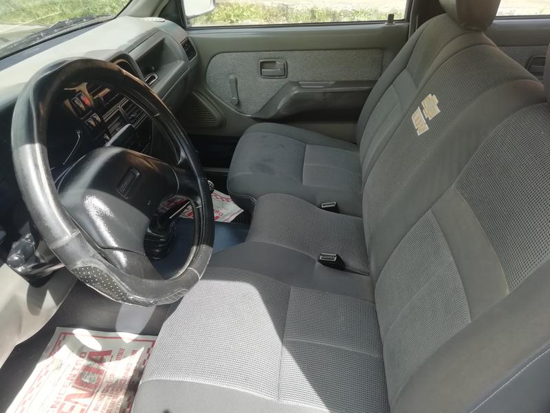 Chevrolet Luv • 2002 • 398,000 km 6