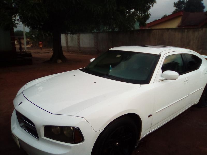 Dodge  • 2006 • 20,000 km 2