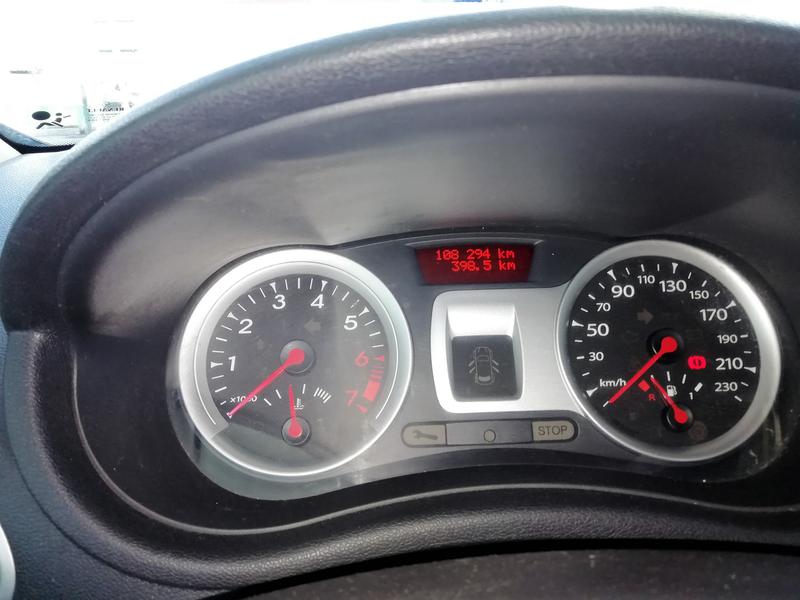 Renault Clio • 2009 • 109,000 km 2