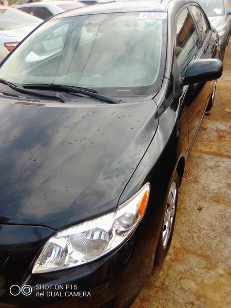 Toyota Corolla • 2010 • 95,000 km 3