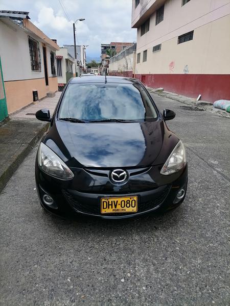 Mazda 2 • 2013 • 105,000 km 2