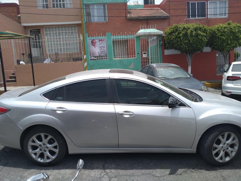 Mazda 6 • 2010 • 113,000 km 1