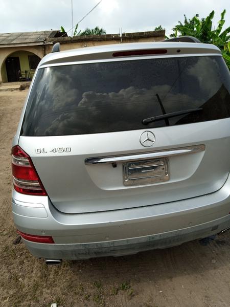 Mercedes-Benz  • 2007 • 515 km 5