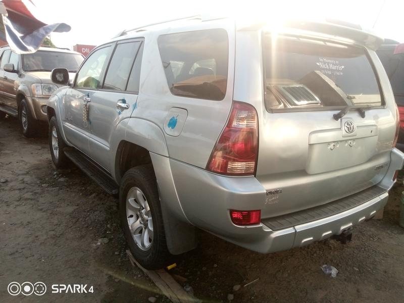 Toyota 4 Runner Limited • 2005 • 53,278 km 5
