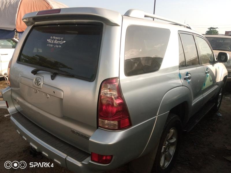 Toyota 4 Runner Limited • 2005 • 53,278 km 10