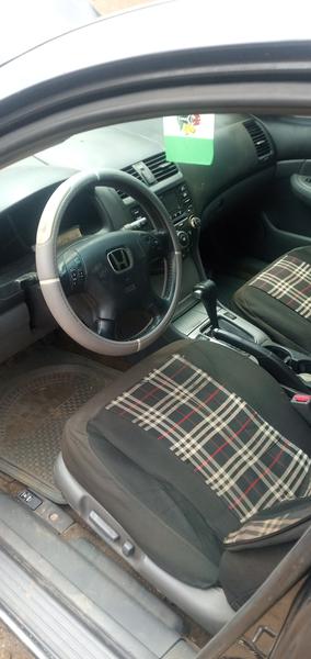 Honda Accord • 2004 • 21,654 km 3