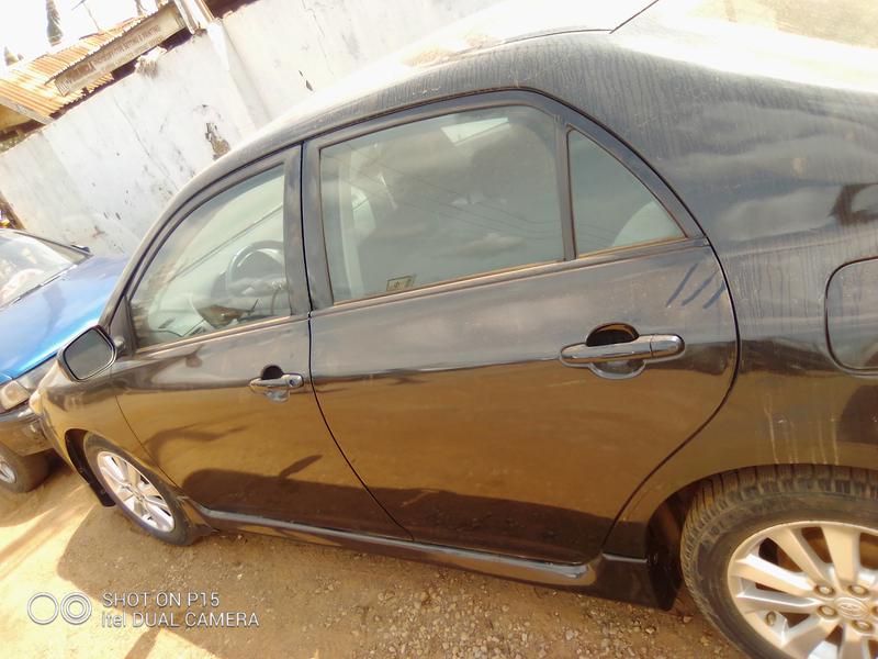 Toyota Corolla • 2010 • 190,000 km 4