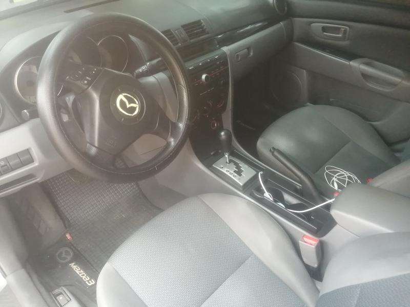 Mazda 3 • 2010 • 145,000 km 11