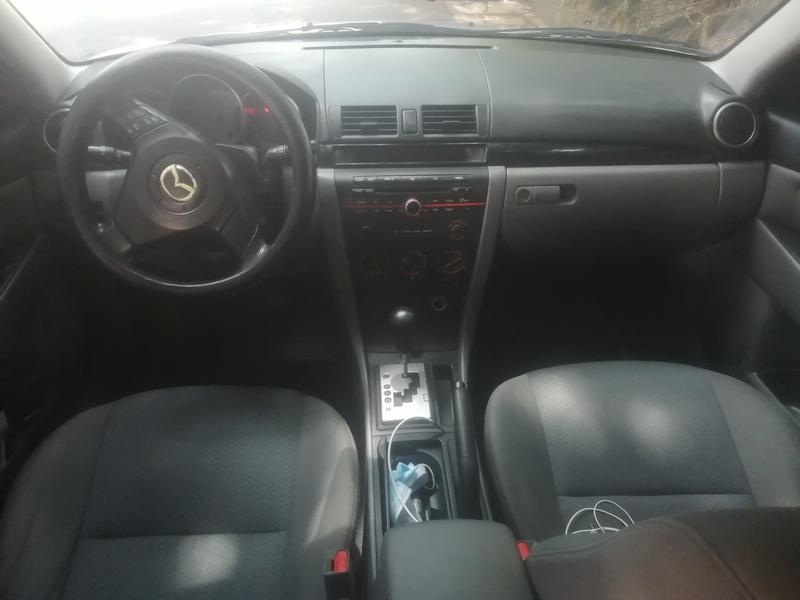 Mazda 3 • 2010 • 145,000 km 5