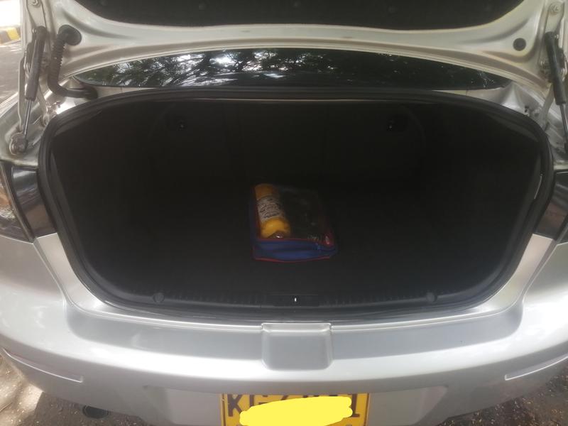 Mazda 3 • 2010 • 145,000 km 4