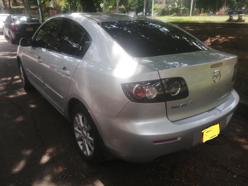 Mazda 3 • 2010 • 145,000 km 9