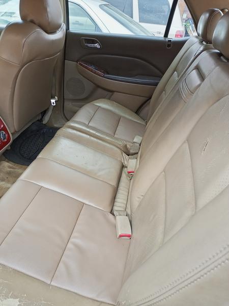 Acura MDX • 2003 • 180,000 km 3