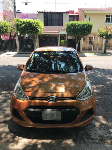 Hyundai i10 • 2016 • 48,492 km 2