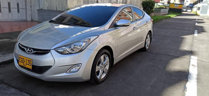 Hyundai Elantra • 2013 • 68,548 km 9