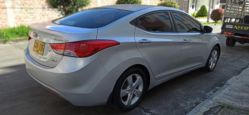 Hyundai Elantra • 2013 • 68,548 km 7