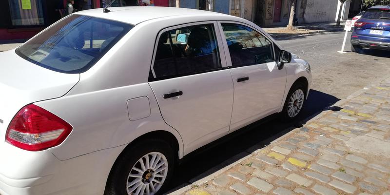 Nissan Tiida • 2012 • 177,000 km 9