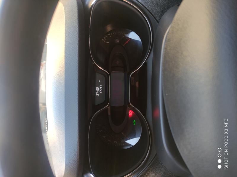 Renault Captur • 2018 • 37,400 km 6