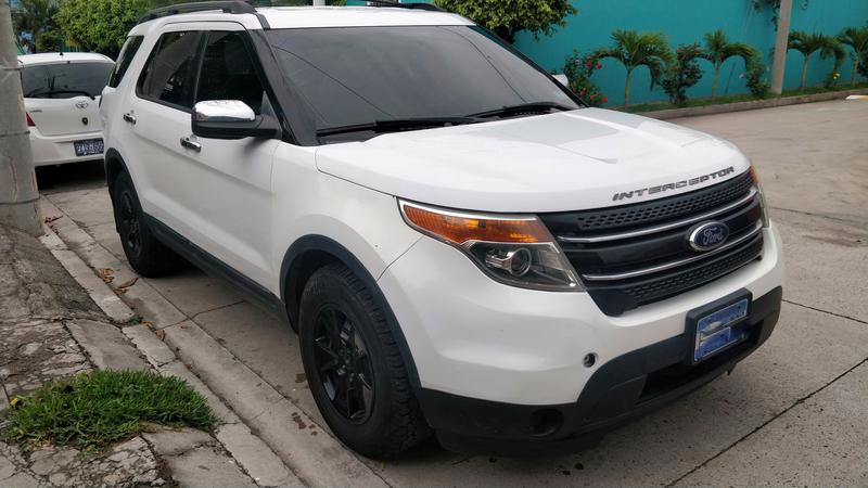 Ford Explorer • 2013 • 153,000 km 1