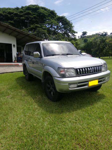 Toyota Land Cruiser • 2001 • 280,000 km 9