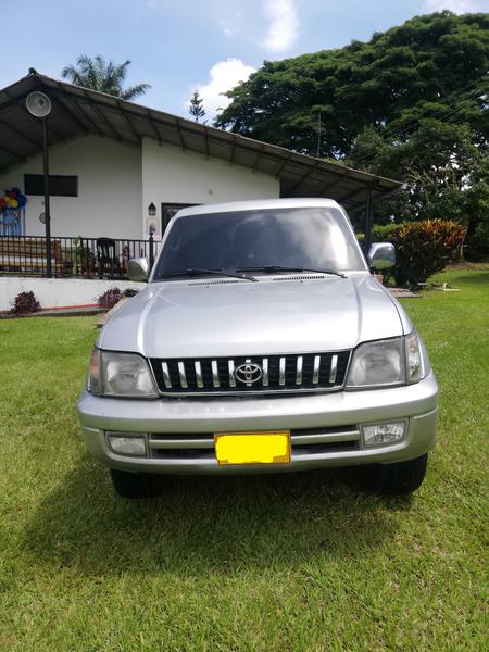 Toyota Land Cruiser • 2001 • 280,000 km 2