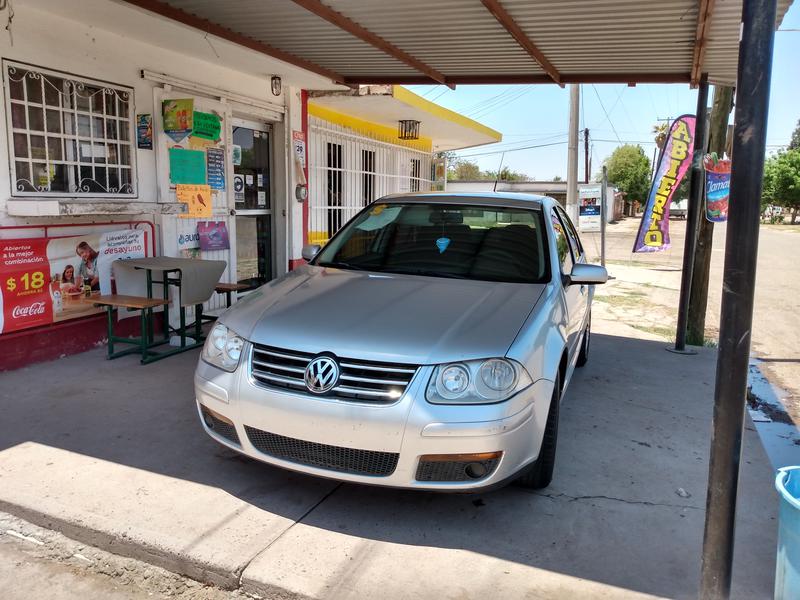 Volkswagen Jetta • 2012 • 132,648 km 1