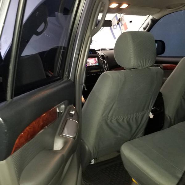 Toyota Land Cruiser • 2007 • 200,000 km 9