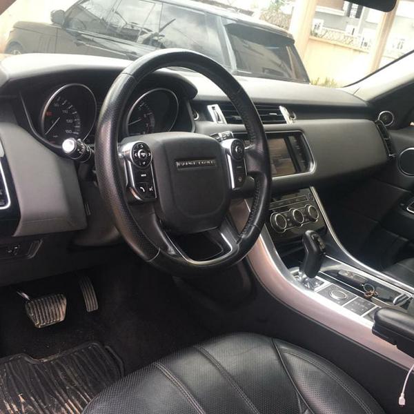 Rover 214 • 2015 • 71,848 km 3