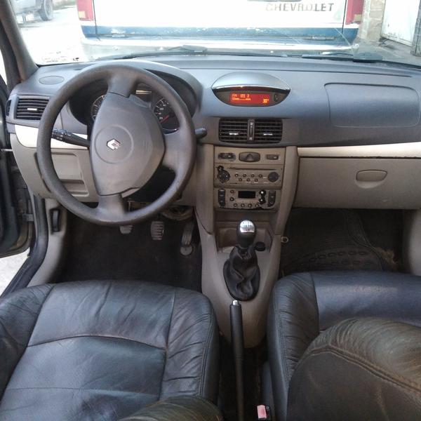 Renault Symbol • 2012 • 136,000 km 8