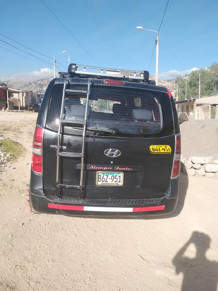 Hyundai H1 • 2011 • 180,000 km 3