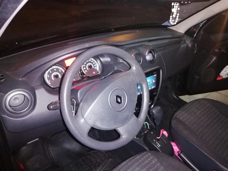 Renault Sandero • 2015 • 42,589 km 6